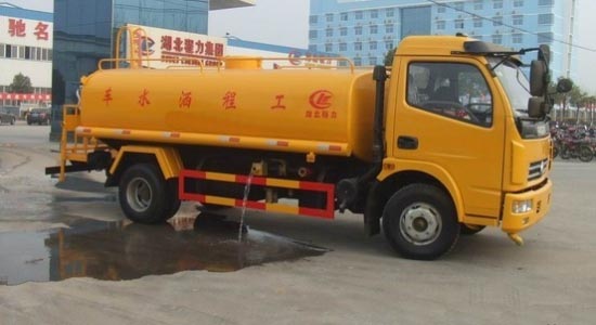 東風多利卡<a href=http://www.2001mhs.com/ssc target=_blank class=infotextkey>灑水車</a>