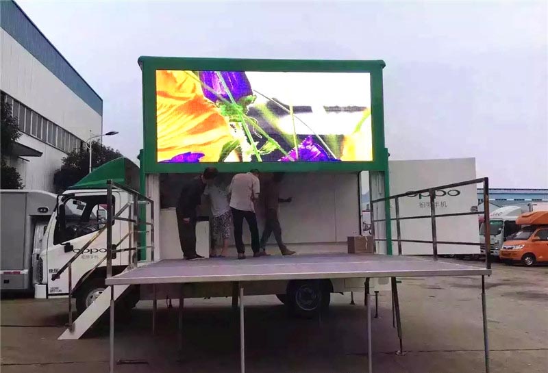 oppo手機(jī)在我廠訂購(gòu)300輛廣告宣傳車