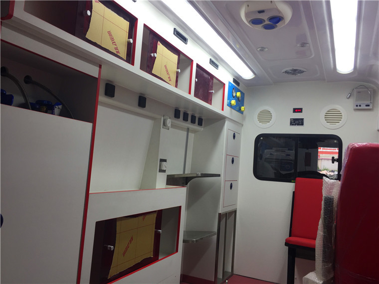 福特新全順V362救護車(短軸中頂)