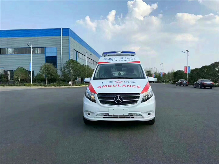 奔馳新威霆救護車(高頂)