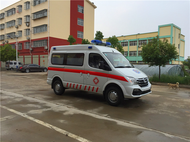 上汽大通短軸救護車