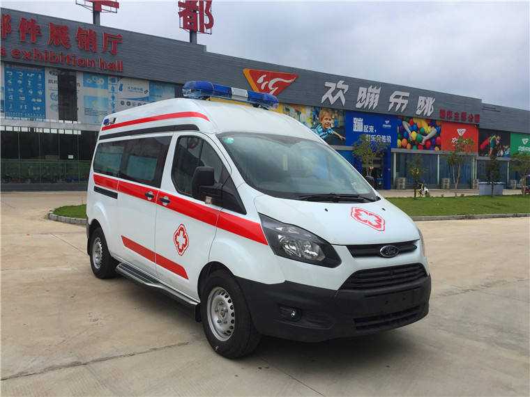 福特新全順V362救護車(短軸中頂)